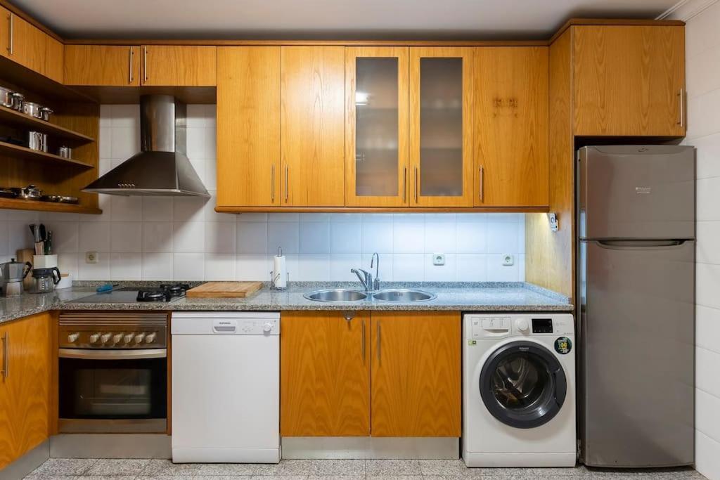 Pereira'S Apartment- Free Garage 아베이루 외부 사진